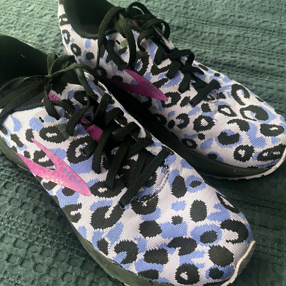 Women’s Brooks Revel 5 Leopard Print Sneakers